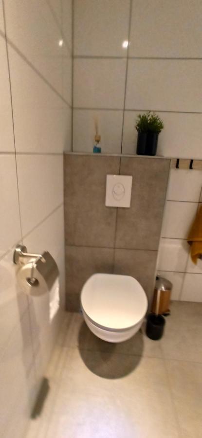 Apartment 2 Zimmerwohnung - Kueche - Wlan - Oeffentliche Parkplaetze Blaustein