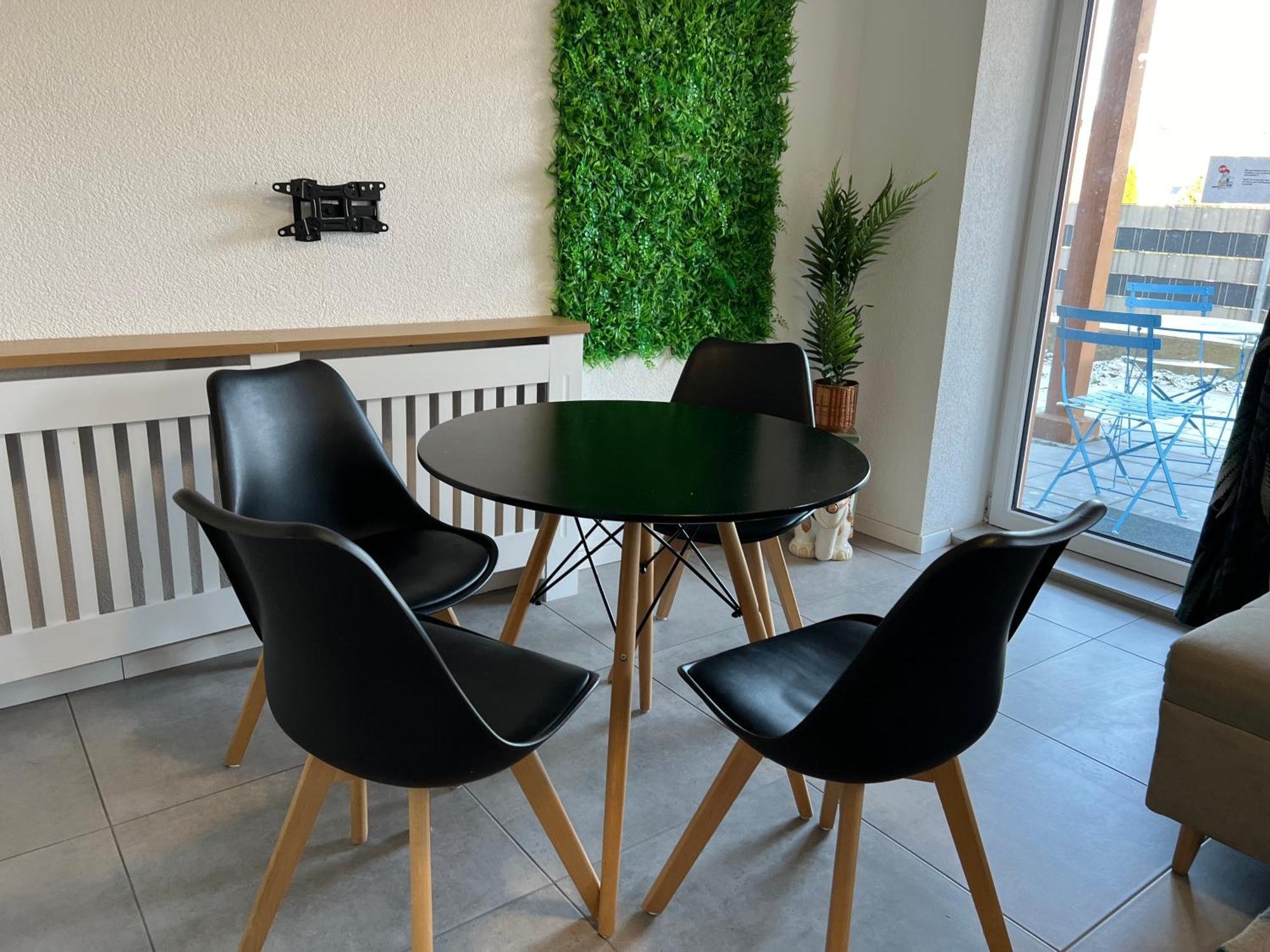 2 Zimmerwohnung - Kueche - Wlan - Oeffentliche Parkplaetze